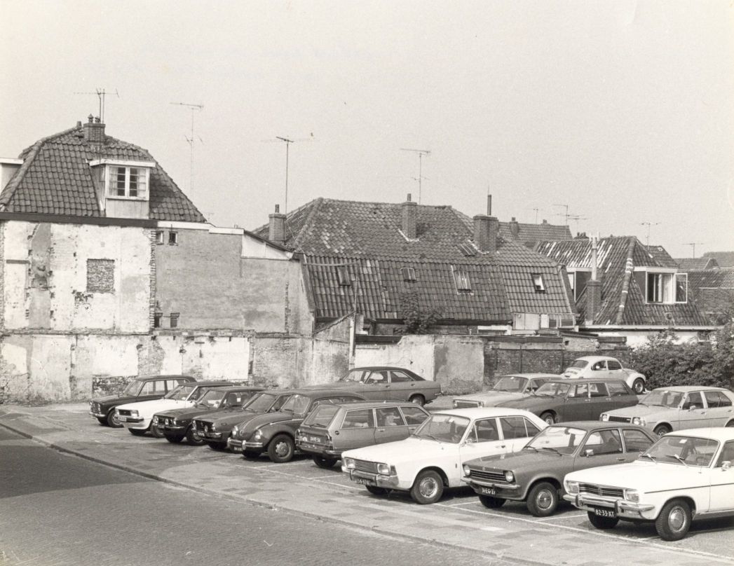 Achter 't Vosje hoek Hoogstraat bouw politiebureau (1980) HKW 04065